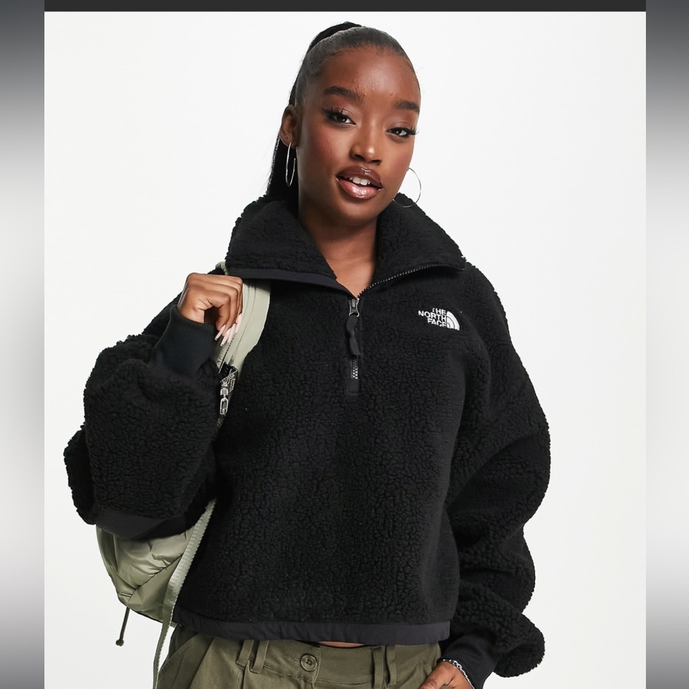 North Face Sherpa Quarter Zip Sweatshirt